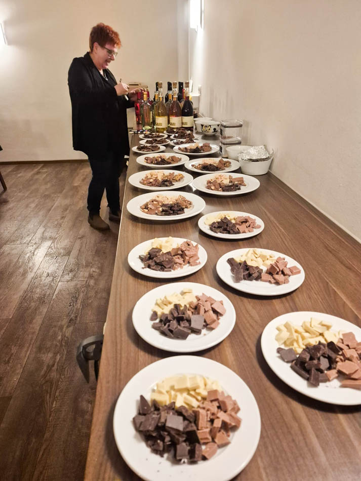 Wein- und Schokiabend